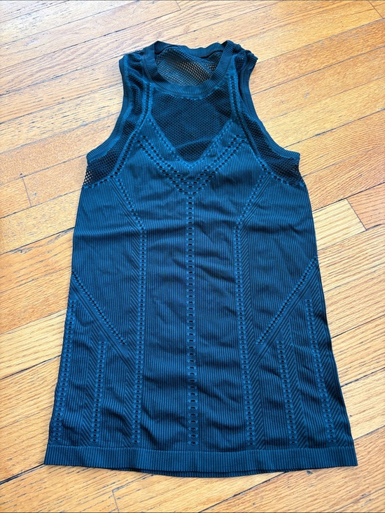 Athleta Tops - Athleta Sleeveless Black Ribbed Knit Tank Top